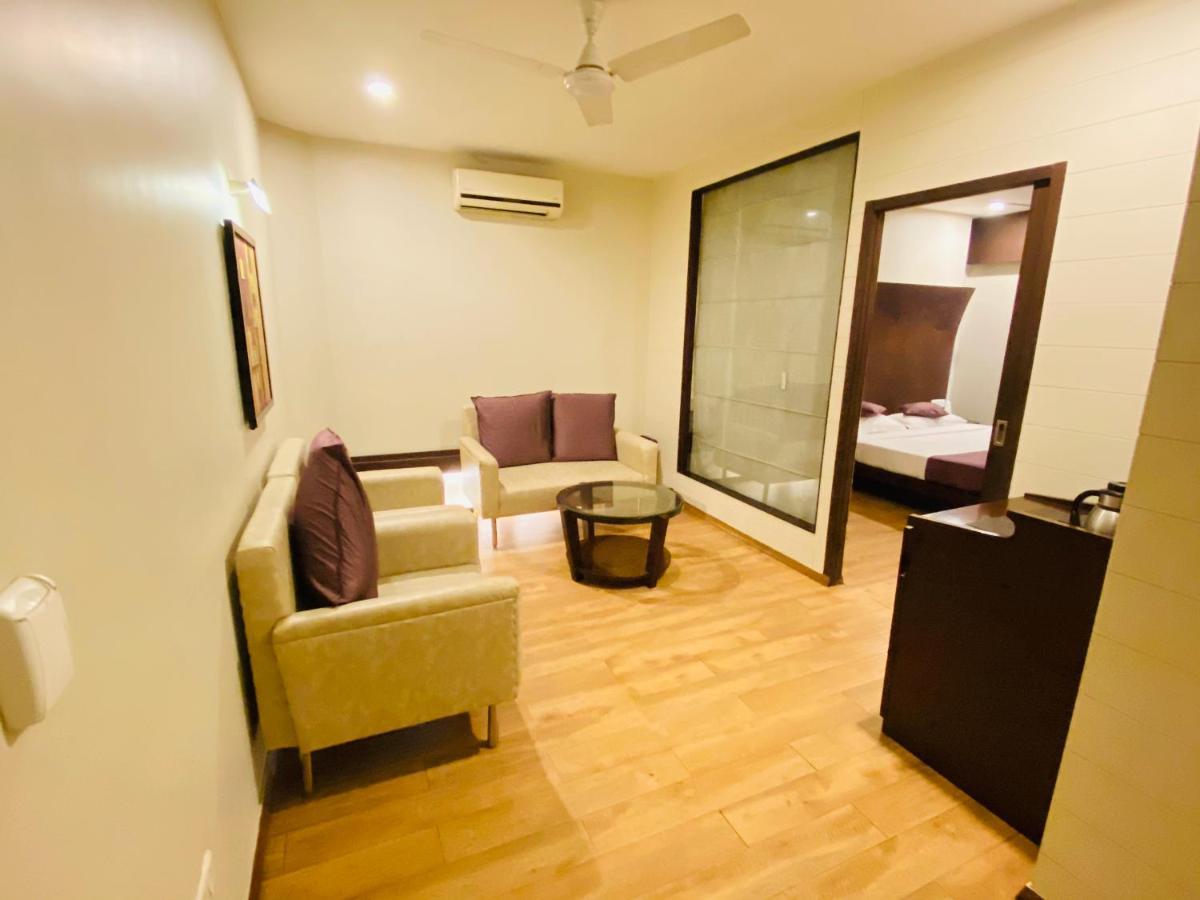 Hotel Saluja Residency Siliguri Esterno foto